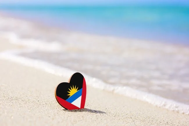 Antigua and Barbuda citizenship cost تكلفة الحصول على جنسية أنتيغوا وباربودا